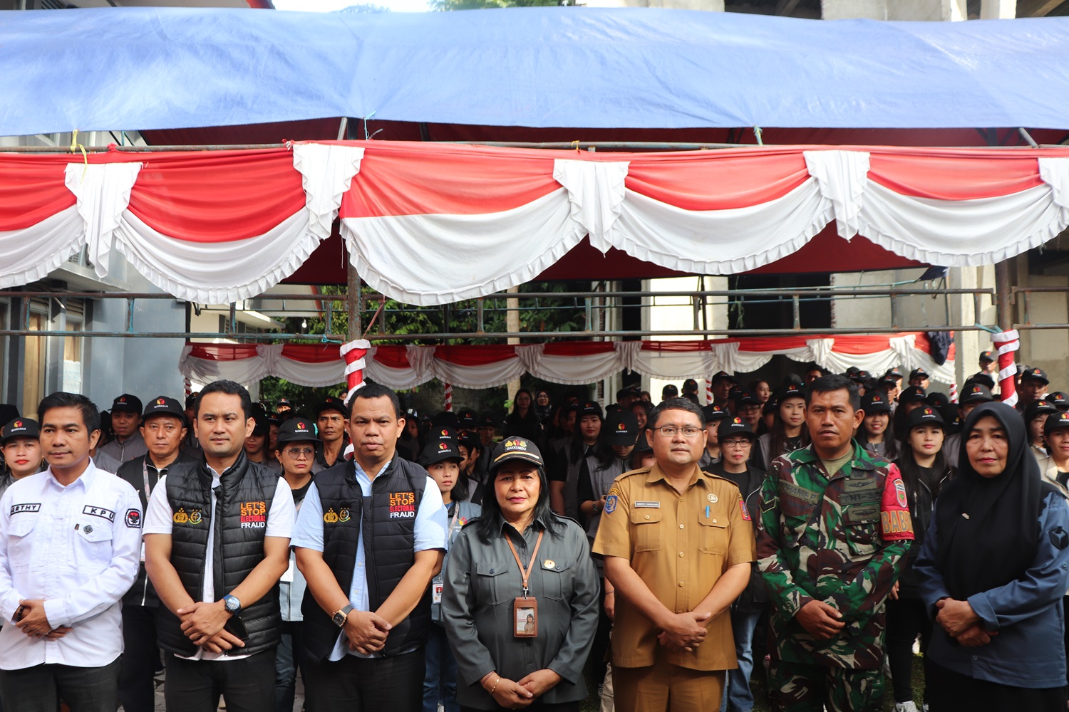 Foto Bersama peserta apel