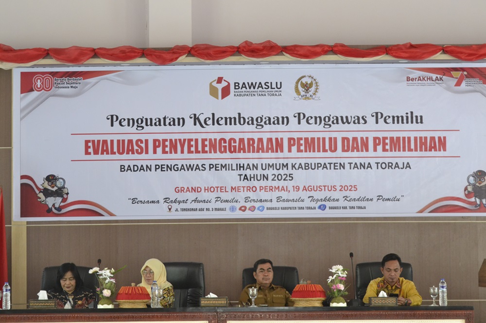 Bupati Tana Toraja, TA Komisi II DPR RI, Ketua Bawaslu Provinsi dan Ketua Bawaslu Tana Toraja