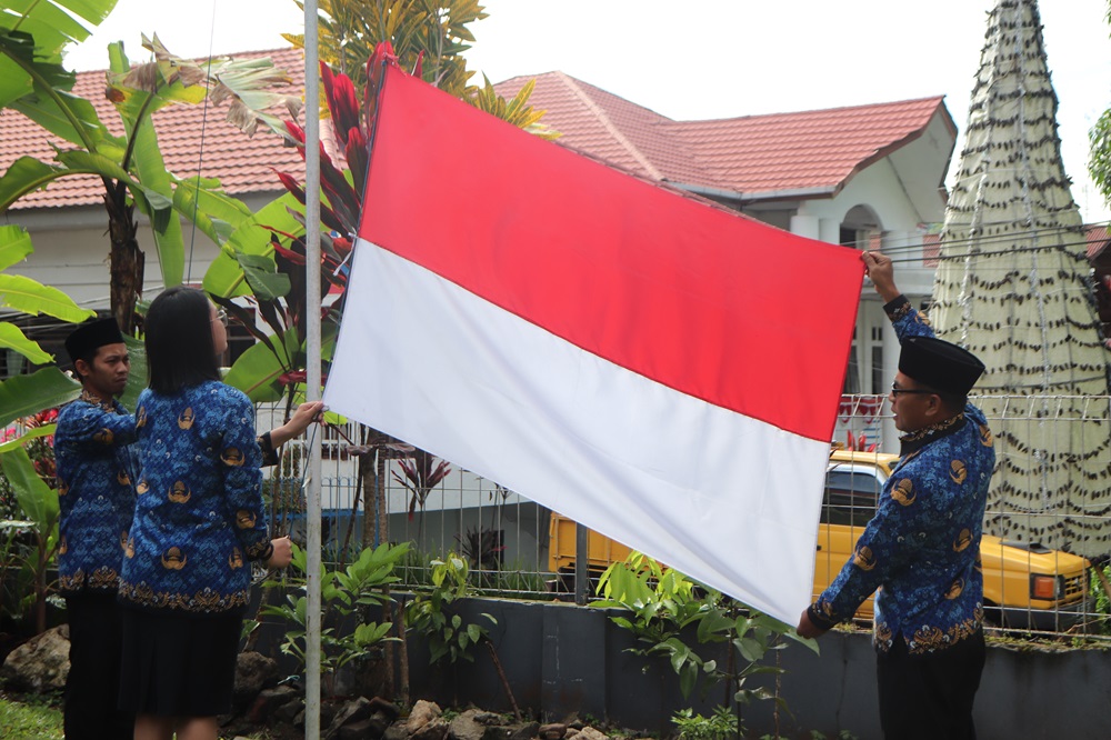 pengibar bendera