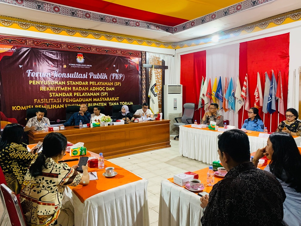 Ketua Bawaslu Tana Toraja Hadiri Forum Konsultasi Publik Penyusunan Standar Rekrutmen Badan Adhoc dan Standar Layanan Aduan Masyarakat