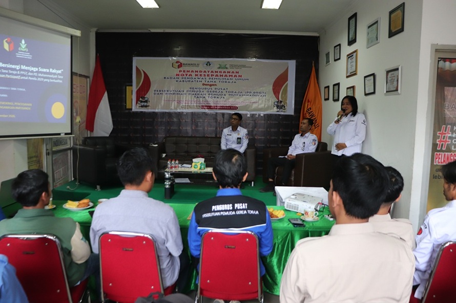Bawaslu Tana Toraja Jalin MoU dengan PPGT dan Pemuda Muhammadiyah, Perkuat Pengawasan Partisipatif
